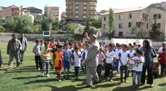 Başkan Minik Sporcuları Ziyaret Etti