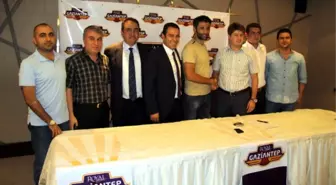 Royal Halı Gaziantep Basketbol Takımı Serkan Erdoğan'ı Renklerine Bağladı