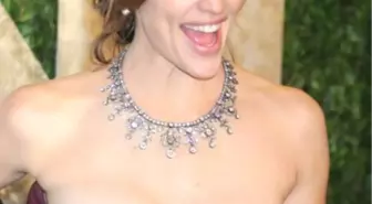 Estetik Güzeli Jennifer Garner