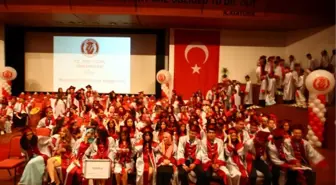 Yeni Yüzyıl Üniversitesi'nde Mezuniyet Coşkusu