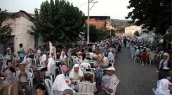 Yörüklerin Geleneksel İftarı Binleri Buluşturdu