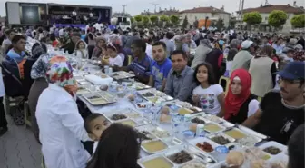 Oruçlar Bu Kez De Beyazkent Mahallesi'nde Açıldı