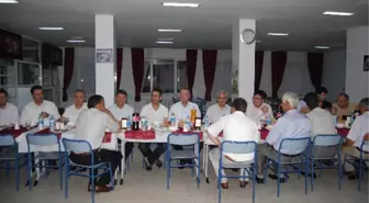 Kaymakam Halal, Muhtarlara İftar Yemeği Verdi
