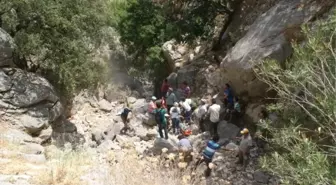 Keçi İnadı Çiftçinin Başını Derde Soktu