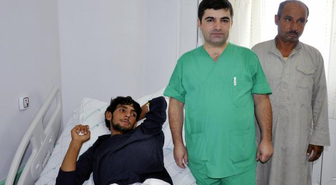 Boğazına Kaçan Tıpa Ameliyatla Çıkarıldı