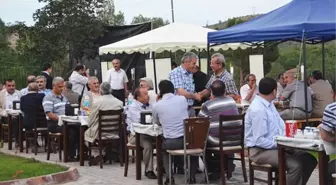 Tosya Belediye Başkanı Muhtarlara ve Stk İftar Yemeği Verdi