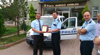 Arifiye Belediyesi Emniyete Hizmet Aracı Hibe Etti