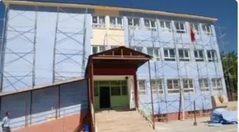 Okullarda Tadilat ve İyileştirme Çalışmaları Başladı