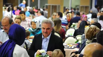 Sakarya Üniversitesi Personeli Birlikte İftar Açtı