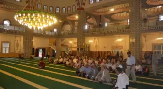 Kozan'da 5 Bin Kişilik Cami İbadete Açıldı