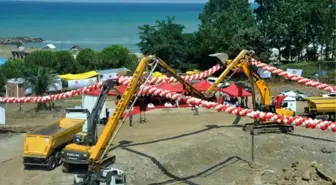 Bakan Bayraktar Trabzon'da Otel Temel Atma Törenine Katıldı