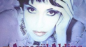 Ayşegül Aldinç'in Alev Alev Albümü