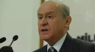 Bahçeli, Gazetecileri Restorandan Kovdu