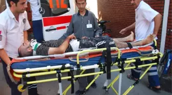 Otomobil Yayaya Çarptı