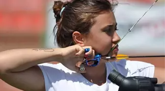 Okçu Ecem Cansu Coşkun Avrupa İkincisi Oldu