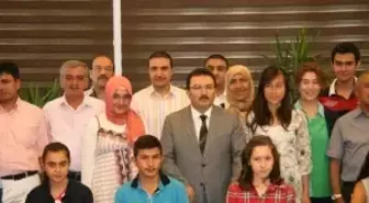 Aksaray'da Sbs ve Lys'de Dereceye Giden Öğrenciler Ödüllendirildi