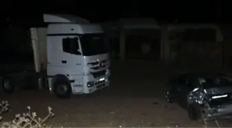 Kaymakamlık Korumaları Kaza Yaptı 4 Polis Memuru Yaralandı