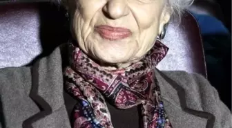 Yazar Leyla Erbil'in Hayatını Kaybetmesi