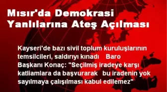 Mısır'da Demokrasi Yanlılarına Ateş Açılması