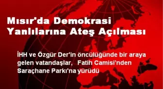 Mısır'da Demokrasi Yanlılarına Ateş Açılması