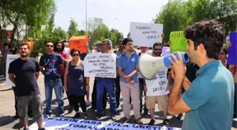 Toma'ya Bornozlu Protesto