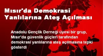 Mısır'da Demokrasi Yanlılarına Ateş Açılması