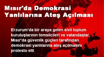 Mısır'da Demokrasi Yanlılarına Ateş Açılması