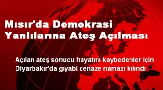 Mısır'da Demokrasi Yanlılarına Ateş Açılması