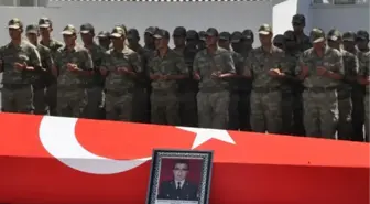 Trafik Kazasında Şehit Olan Asker