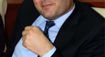 Çekilişte Kazandığı Otomobilin Parasını Suriye'ye Gönderecek