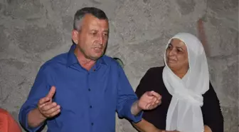 Kabe'den Gelen 3 CHP Rozeti'nden Birisi Başkan Şahin'e