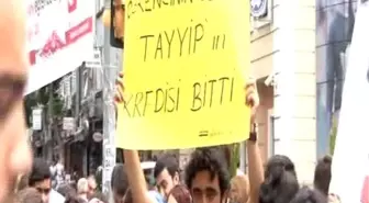 Kredi Protestocusu Öğrencilerin Eylemi