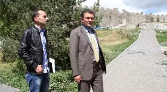 Ardahan Kalesinin Restorasyon Çalışmaları Devam Ediyor