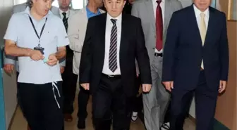 Vali Öztürk, Yüz Nakledilen Recep Sert'i Ziyaret Etti