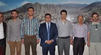 AK Parti Gençlik Kolları Genel Başkan Yardımcılarından Ziyaret 

