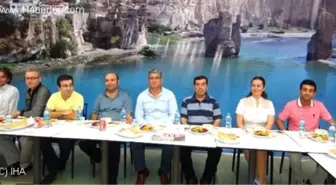 Batman Park AVM'den Gazetecilere İftar Yemeği