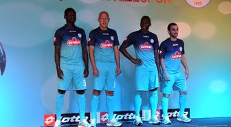 Çaykur Rizespor'un Yeni Sezon Formaları Tanıtıldı