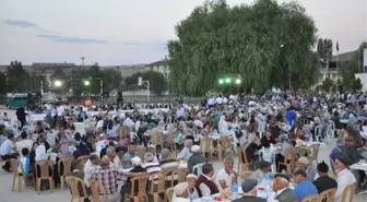 Kırıkkale Valisi Ali Kolat Sulakyurt İlçesinde İftar Yemeğine Katıldı