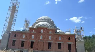 Kula'da Şah Süleyman Camii İnşaatı Devam Ediyor