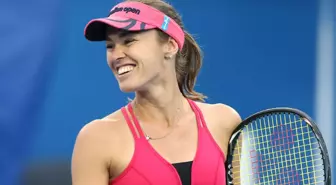 Martina Hingis'ten sürpriz karar!