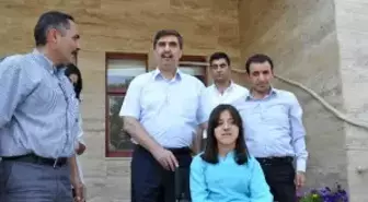 Iğdır Belediyesi'nden Engelliye Tekerlekli Sandalye