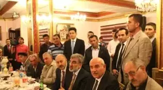 Bakan Yıldız Şehit Aileleri ve Gazilerle İftar Yemeğinde Buluştu