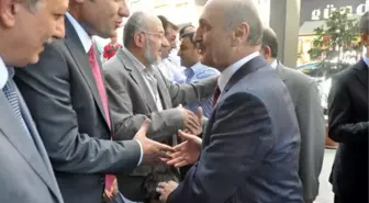 Bakan Bayraktar Trabzon'da Bayramlaştı, Çocuklara 100'er Lira Harçlık Verdi