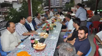İş Adamı Murat Doğanay'dan İftar Yemeği