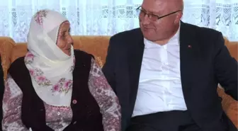 Şener'den Şehit Aileleri ve Gazilere Bayram Ziyareti