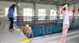 Yaz Aylarının Vazgeçilmez Sporu 'Yüzme'