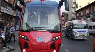 Bakan Faruk Çelik'ten Yerli Tramvay İpekböceğine Tam Not