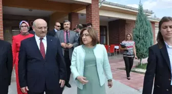 Bakan Şahin'den Rehabilitasyon Merkezlerine Ziyaret
