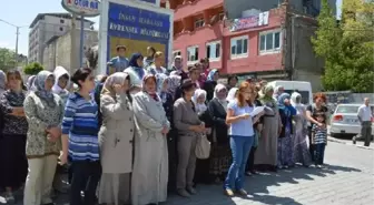 Doğubayazıt'ta Kadın Cinayetleri Protesto Edildi