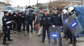 Aydın'da Polisi Taş Yağmuruna Tuttular